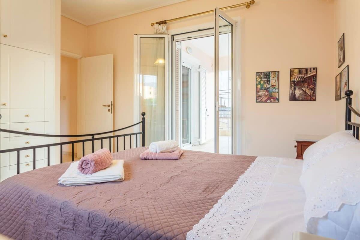 Spacious Urban Haven-Family Home, Perfect Location Kalamata Exterior foto